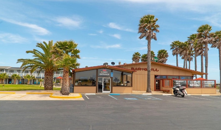 Gallery - San Simeon Lodge
