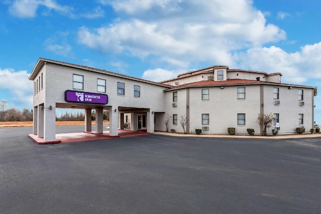 Gallery - Knights Inn Searcy
