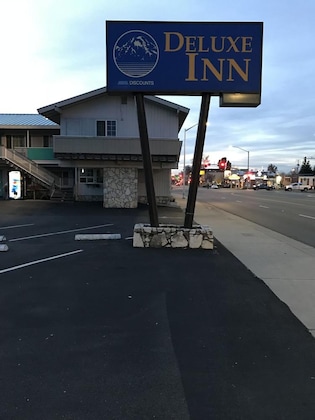 Gallery - Deluxe Inn