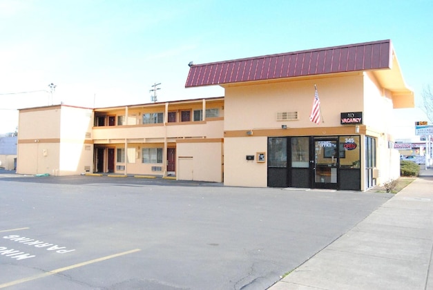 Gallery - Budget Inn Of America