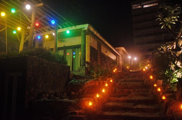 Gallery - Coral Bay Resort