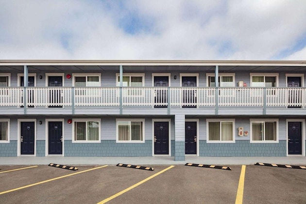 Gallery - Travelodge By Wyndham Newport