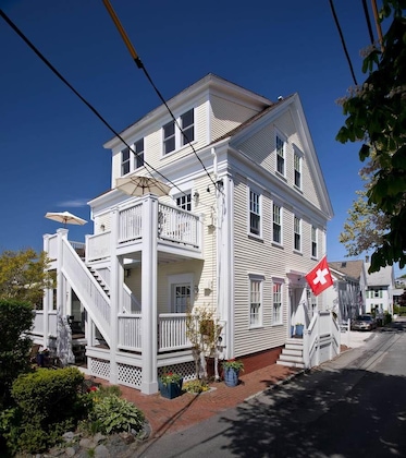 Gallery - Benchmark Inn