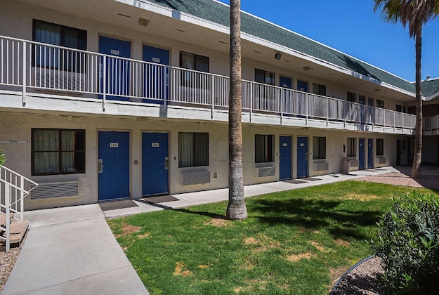 Gallery - Motel 6 Yuma East