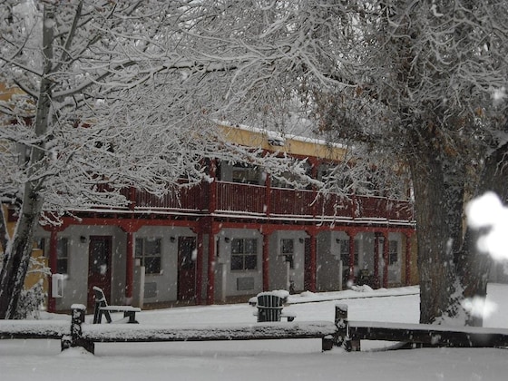 Gallery - El Pueblo Lodge