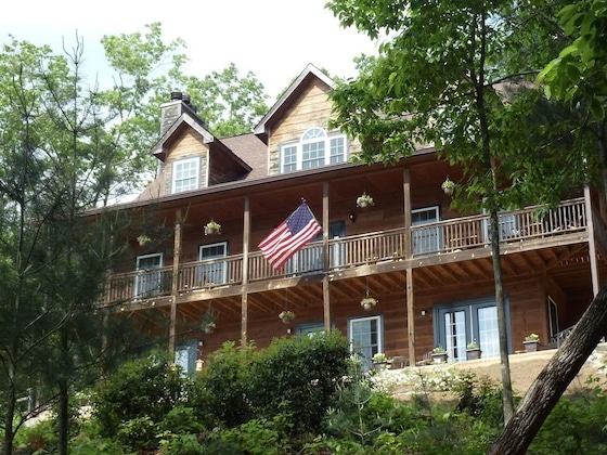 Gallery - Long Mountain Lodge