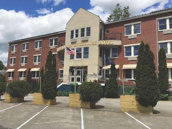 Gallery - Camden Riverhouse Hotel