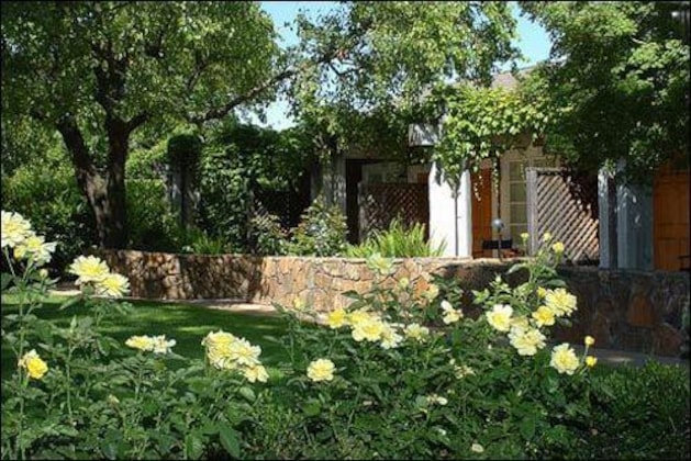 Gallery - Petit Logis Inn