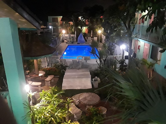 Gallery - New Sungate Motel