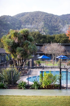 Gallery - Hidden Valley Inn