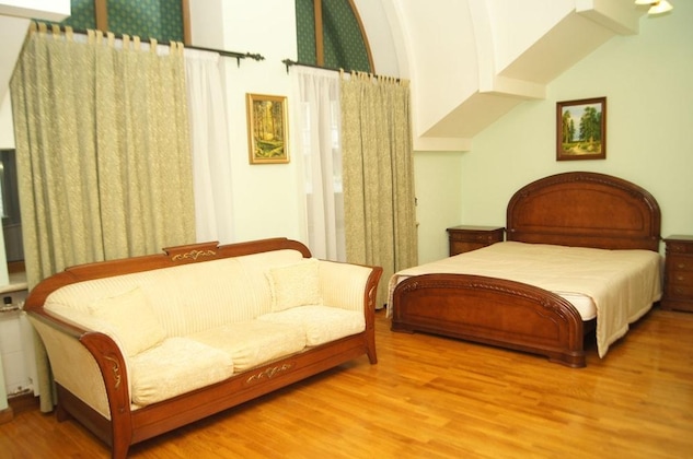 Gallery - Dynasty Apartments