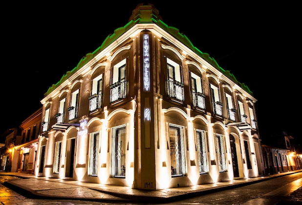 Gallery - Plaza Gallery Hotel & Boutique
