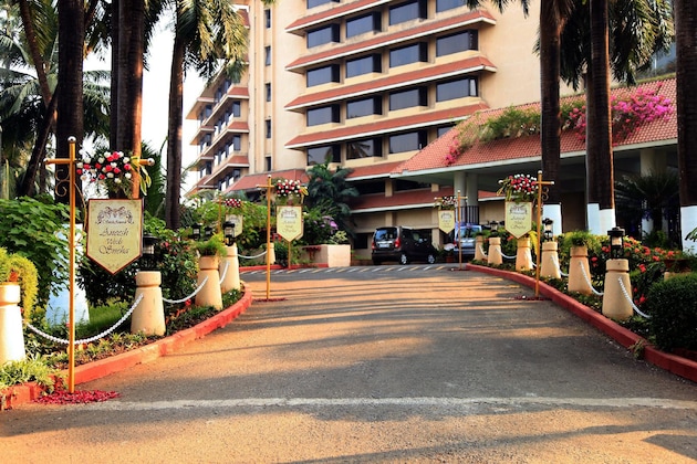 Gallery - The Retreat Hotel & Convention Centre