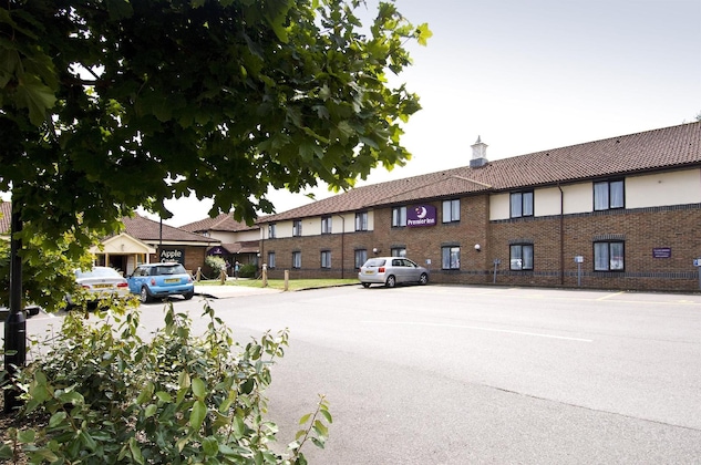 Gallery - Premier Inn Oxford South (Didcot)