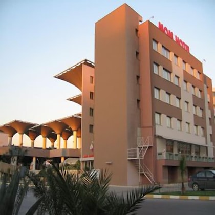 Gallery - Mom Hotel