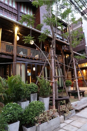 Gallery - Kampaeng Ngam Hotel - Steps To Night Bazaar & Old City