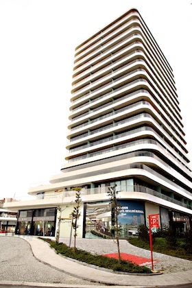 Gallery - Platform Merter Suites