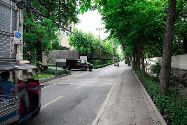 Gallery - Benviar Tonson Residence