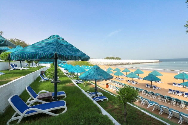 Gallery - Bm Beach Hotel