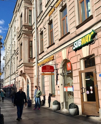 Gallery - Nevsky Bereg 122