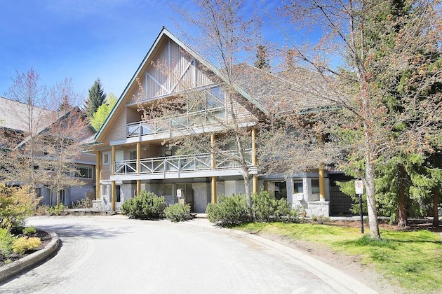 Gallery - Valhalla Vacations At Whistler