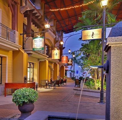 Gallery - Hrg Condos At Los Sueños