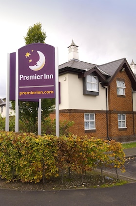 Gallery - Premier Inn Chester Central North