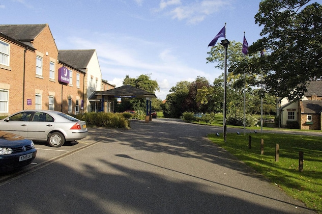 Gallery - Premier Inn York North