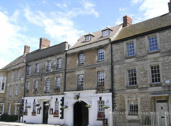 Gallery - Marlborough Arms Hotel