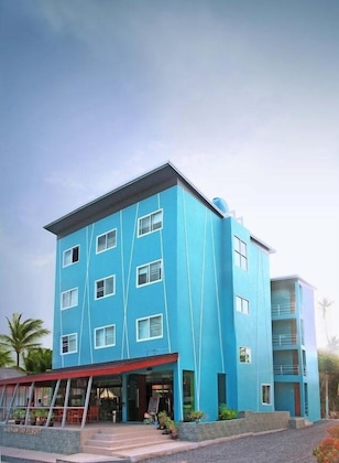 Gallery - Maenam Bay Resort