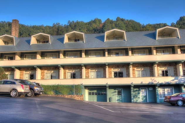 Gallery - The Historic Gatlinburg Inn