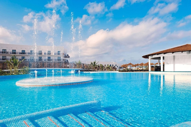 Gallery - Meliá Dunas Beach Resort & Spa