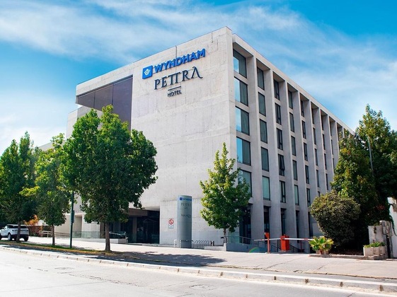 Gallery - Wyndham Santiago Pettra