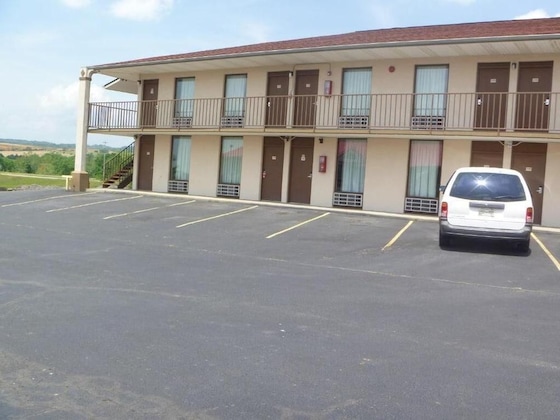 Gallery - Parkway Inn