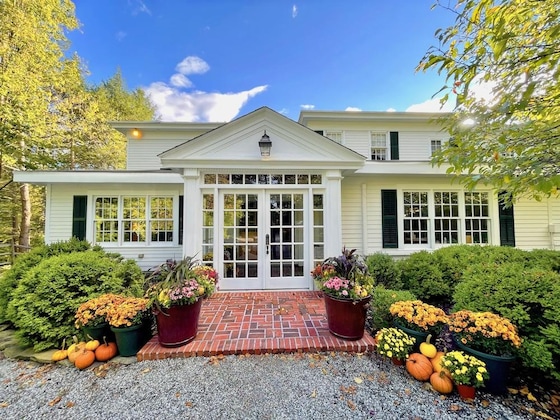Gallery - The Stockbridge Country Inn Closest B&B To Norman Rockwell Museum And Chesterwood