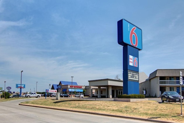 Gallery - Motel 6 Mount Pleasant