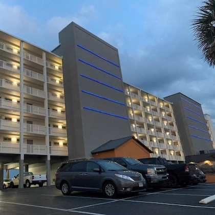 Gallery - The Maverick Resort