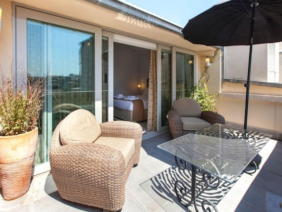Gallery - Chiconomy Suites