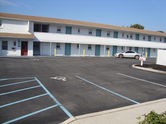 Gallery - Budget Inn Motel Suites