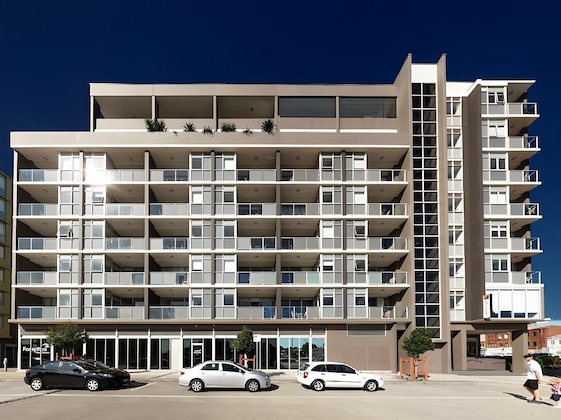 Gallery - Honeysuckle Executive Apartments