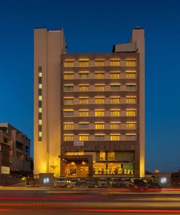 Gallery - Royal Orchid Central