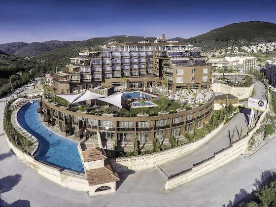Gallery - Qlusive Hotel