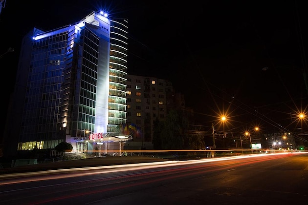 Gallery - Jumbo Hotel
