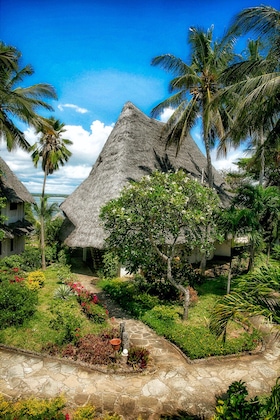 Gallery - Temple Point Resort