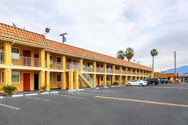 Gallery - Econo Lodge San Bernardino I-215