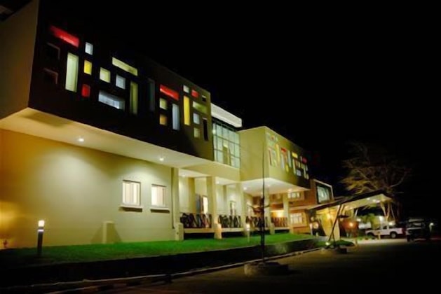 Gallery - Snowcrest Hotel