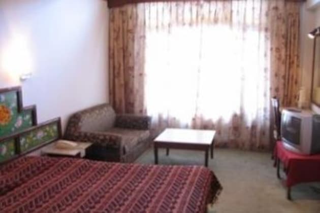 Gallery - The Chumbi Residency