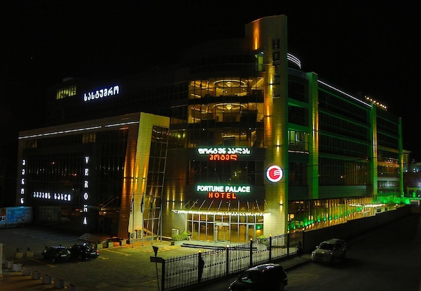 Gallery - Golden Palace Hotel