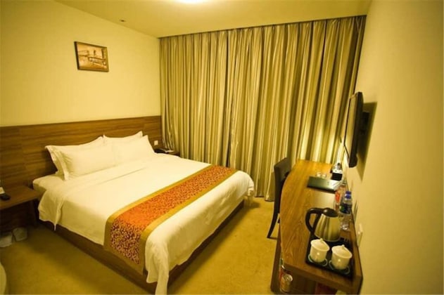 Gallery - Calais Hotel