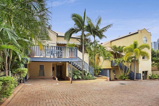 Gallery - City Palms Brisbane